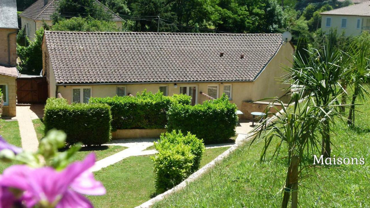 Petites Maisons Avec Piscine サルラ・ラ・カネダ エクステリア 写真